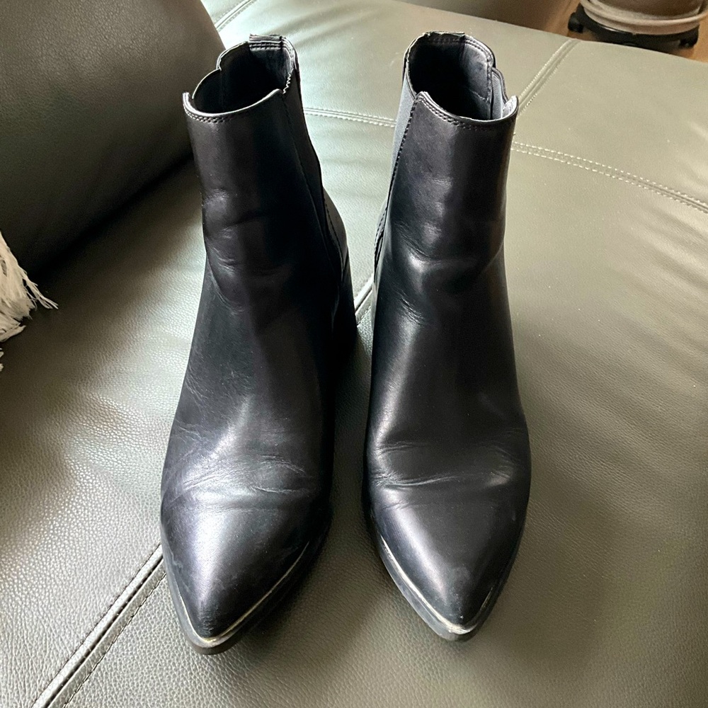 Steve Madden Women’s Pointed Toe Booties - Size 10